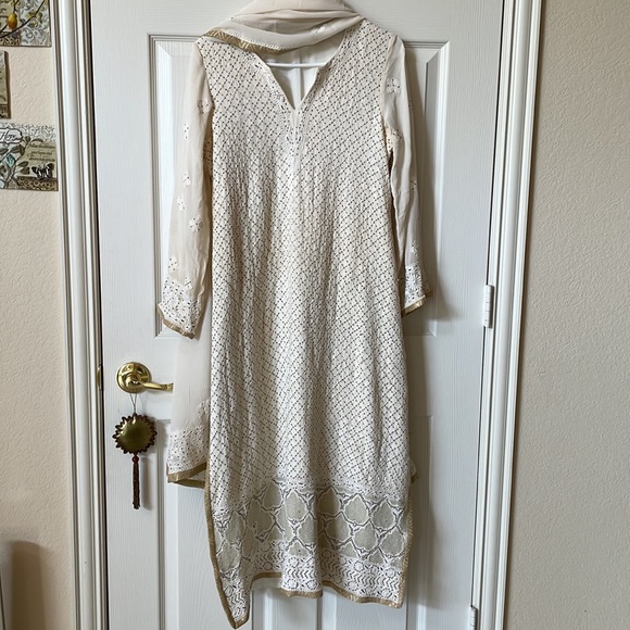 Pakistani and Indian desi outfit - Picture 7 of 11